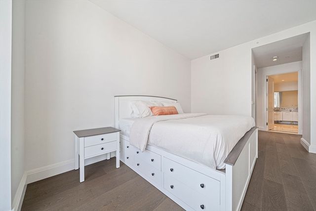 240 Devonshire St 5112, Boston, MA 02110
