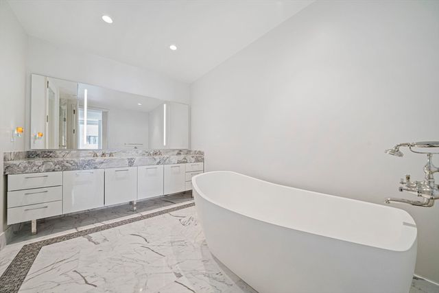 240 Devonshire St 5112, Boston, MA 02110