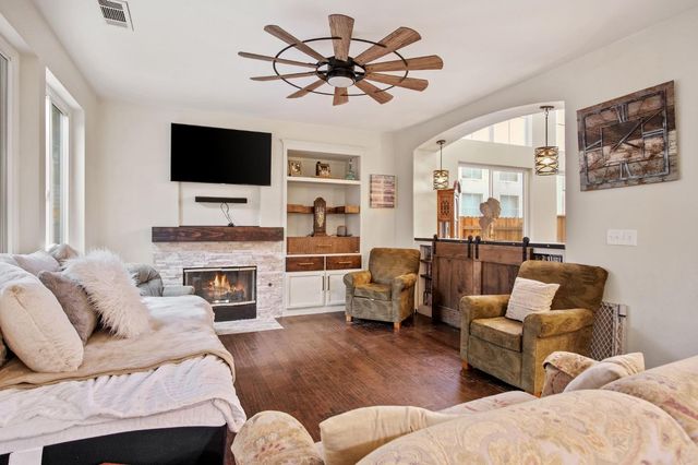 4109 Spring Valley Ct, Modesto, CA 95356