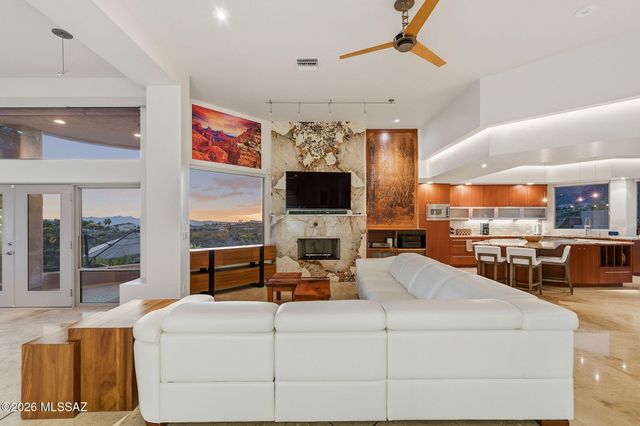 6211 N Paseo Zaldivar, Tucson, AZ 85750