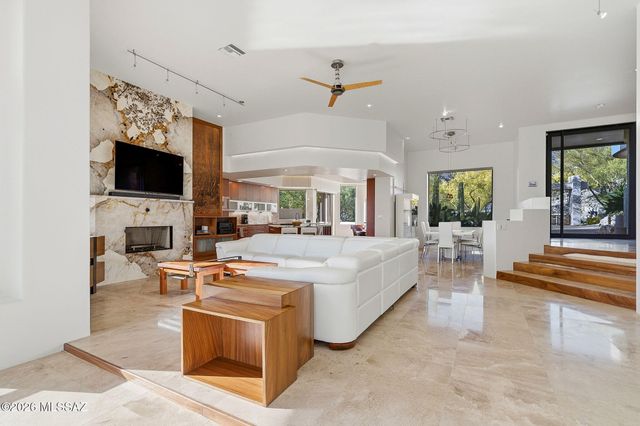 6211 N Paseo Zaldivar, Tucson, AZ 85750