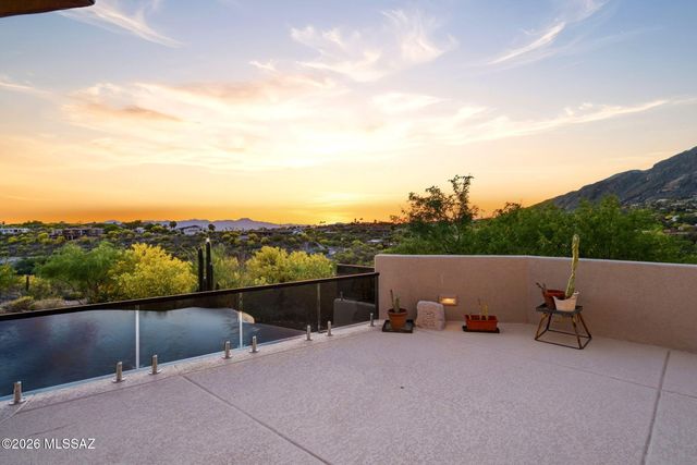 6211 N Paseo Zaldivar, Tucson, AZ 85750