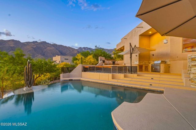 6211 N Paseo Zaldivar, Tucson, AZ 85750
