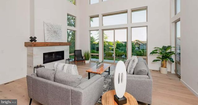 111 BABBS MOUNTAIN RD, Winchester, VA 22603