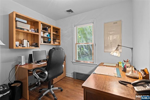 243 W Saddle River Road, Upper Saddle River, NJ 07458