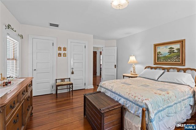 243 W Saddle River Road, Upper Saddle River, NJ 07458