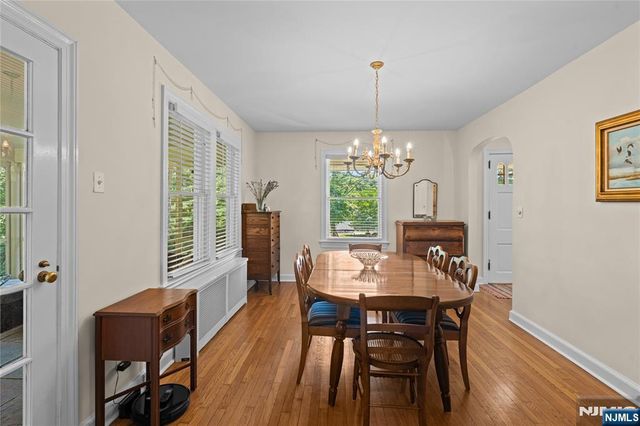 243 W Saddle River Road, Upper Saddle River, NJ 07458