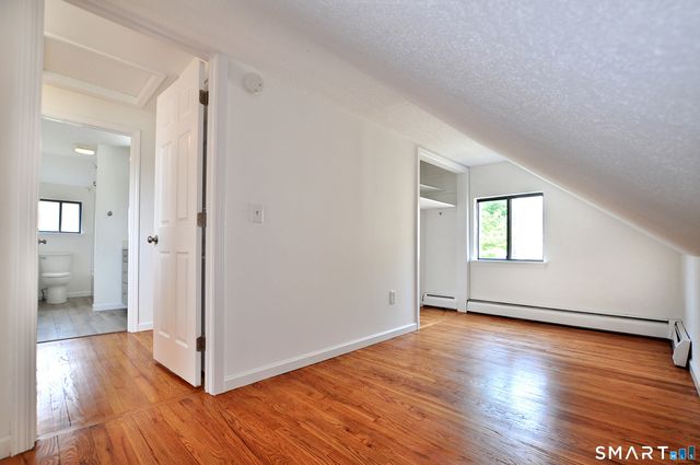 1 Meadow Court 1, Simsbury, CT 06070
