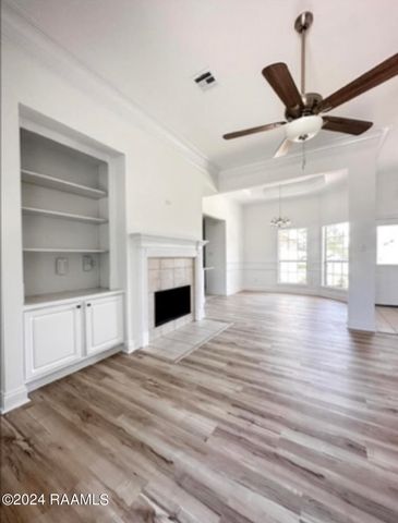 103 Weeping Willow Boulevard, Broussard, LA 70518