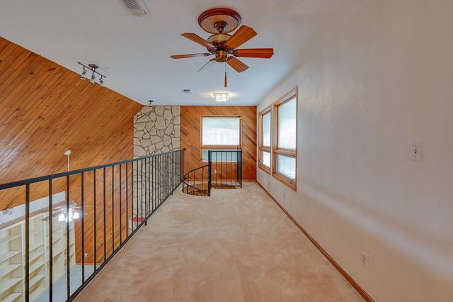 1405 Blackhill Court, Arlington, TX 76012