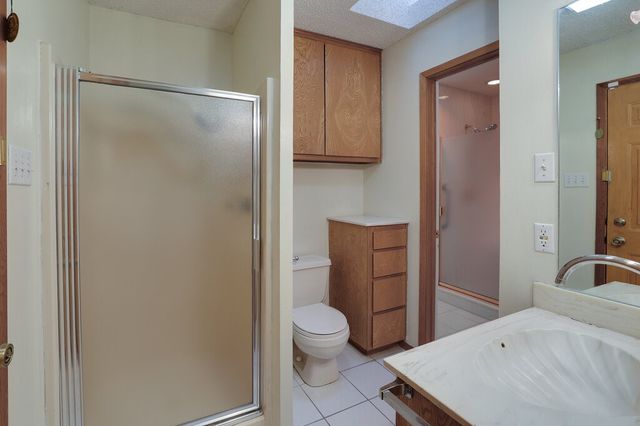 1405 Blackhill Court, Arlington, TX 76012