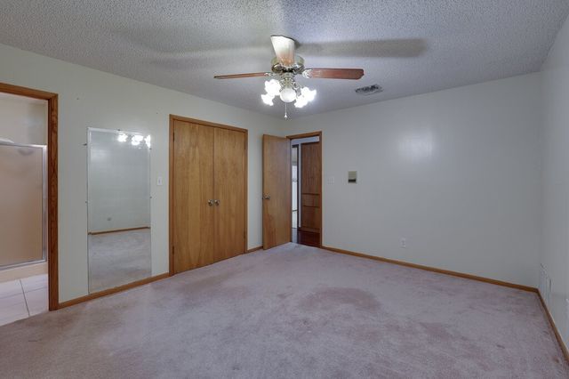 1405 Blackhill Court, Arlington, TX 76012