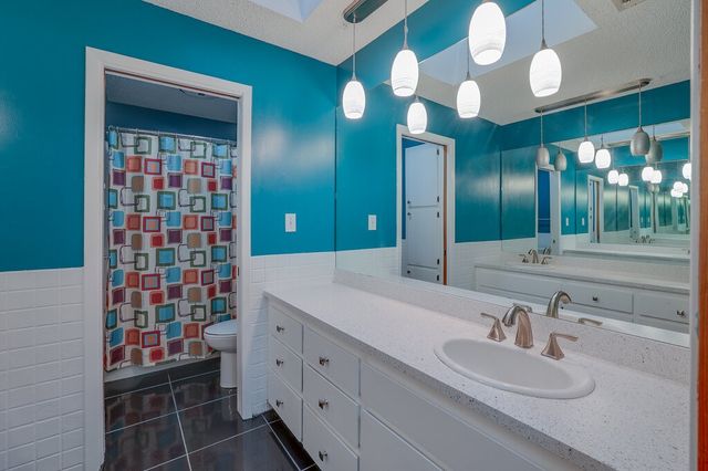 1405 Blackhill Court, Arlington, TX 76012