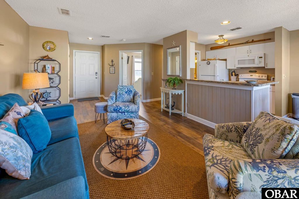 Image 11 of property listing at 612 Pirates Way # 612B, Manteo, NC 27954