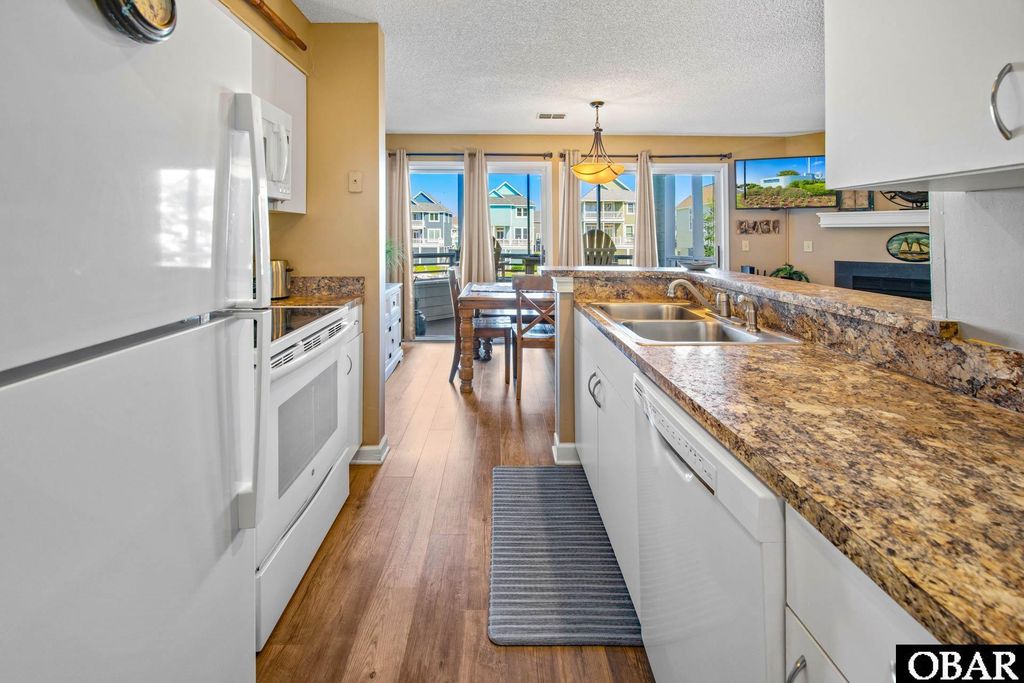 Image 18 of property listing at 612 Pirates Way # 612B, Manteo, NC 27954