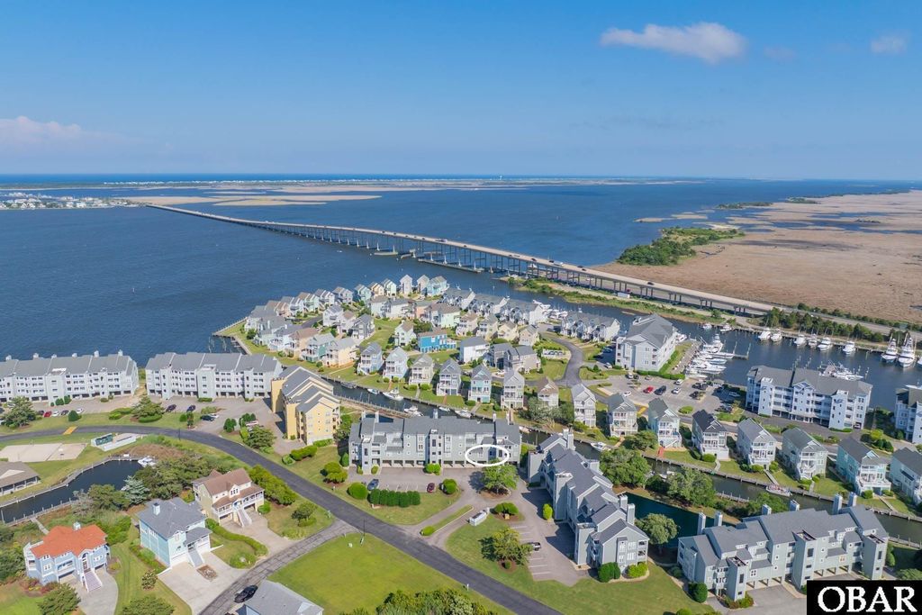 Image 4 of property listing at 612 Pirates Way # 612B, Manteo, NC 27954