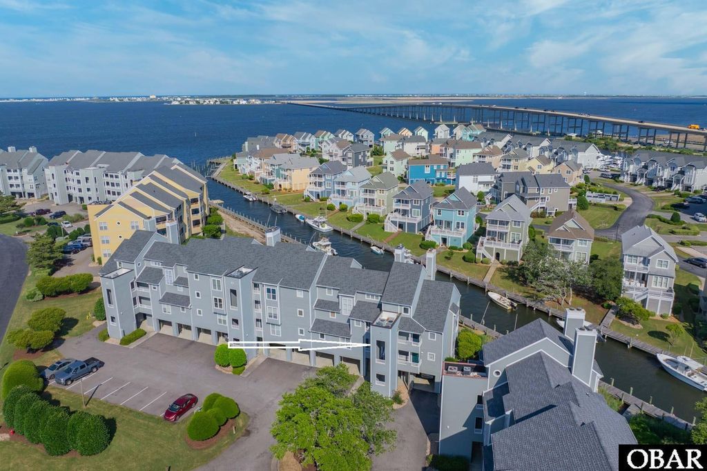 Image 5 of property listing at 612 Pirates Way # 612B, Manteo, NC 27954