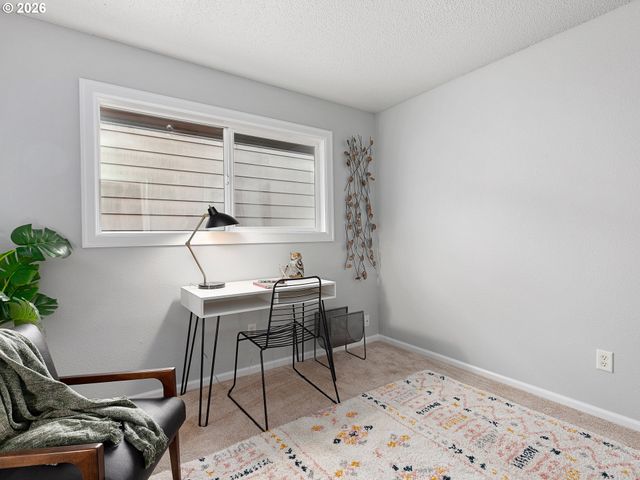 2155 Ne WEIDLER St, Portland, OR 97232