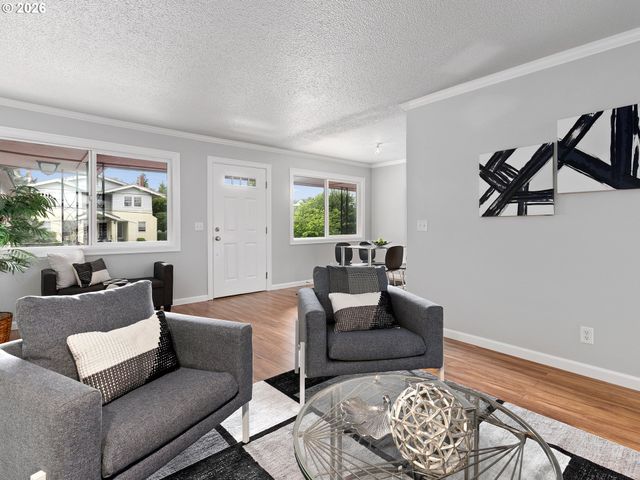 2155 Ne WEIDLER St, Portland, OR 97232