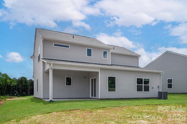 6710 Fairford Drive, Charlotte, NC 28215