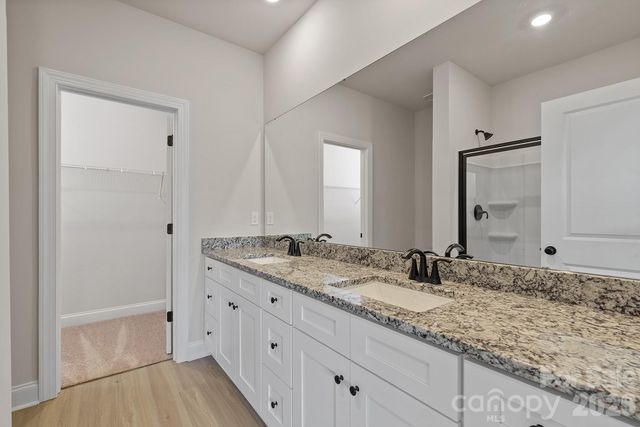 6710 Fairford Drive, Charlotte, NC 28215