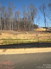 6710 Fairford Drive, Charlotte, NC 28215