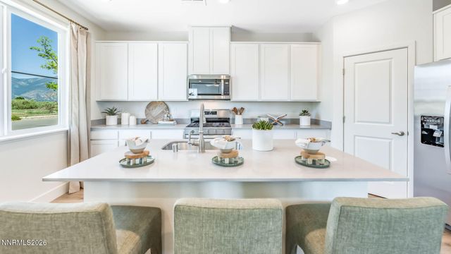 1894 Bella Rosa Alley, Minden, NV 89423