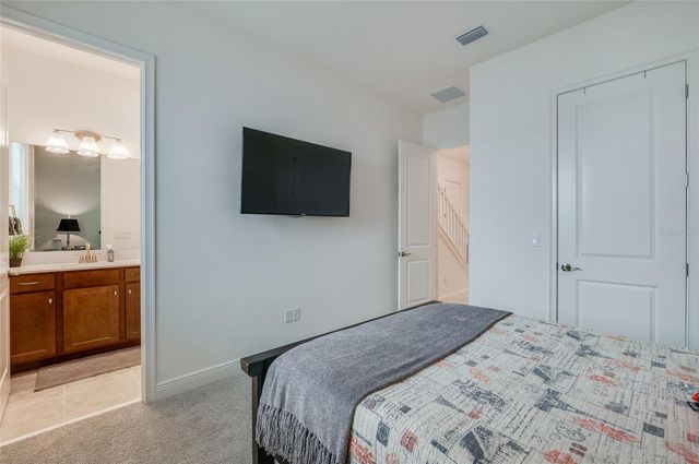 1018 FLOPSHOT CIRCLE, Daytona Beach, FL 32124