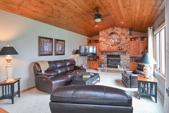 3156 MOLLY BROWN LANE, Green Bay, WI 54313