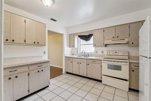 2512 EASTBROOK BOULEVARD, Winter Park, FL 32792