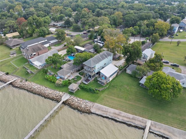 3709 Bayshore Drive 1-11, Bacliff, TX 77518