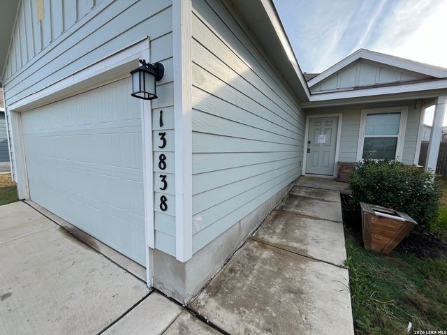 13838 Buffalo, San Antonio, TX 78252