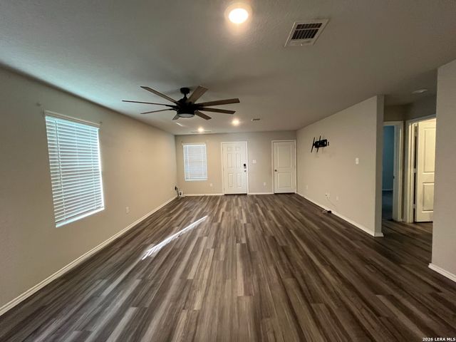 13838 Buffalo, San Antonio, TX 78252