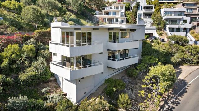 888 Summit Drive, Laguna Beach, CA 92651