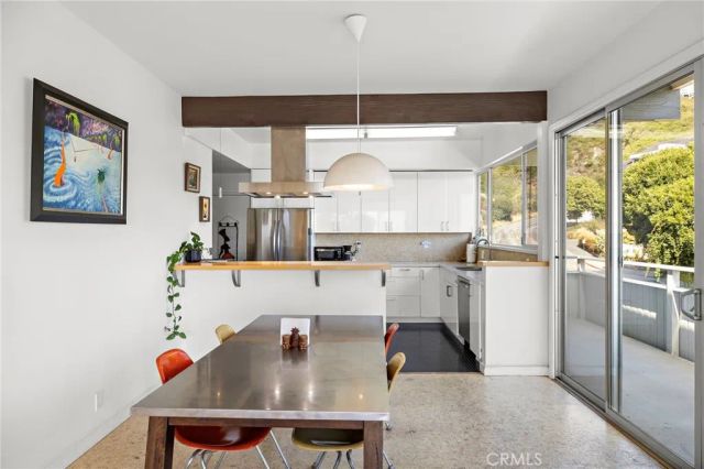 888 Summit Drive, Laguna Beach, CA 92651