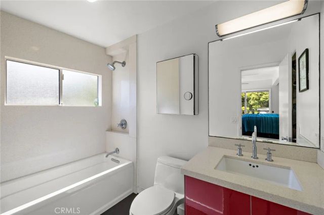 888 Summit Drive, Laguna Beach, CA 92651