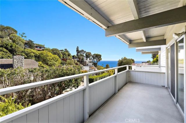 888 Summit Drive, Laguna Beach, CA 92651