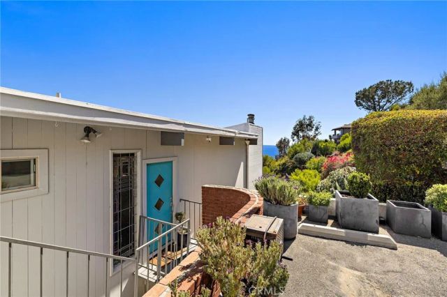 888 Summit Drive, Laguna Beach, CA 92651