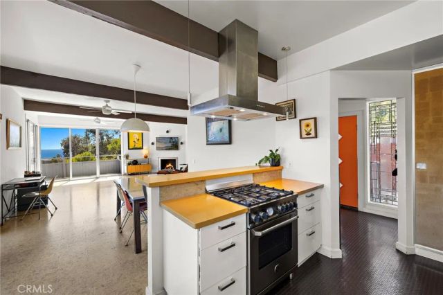 888 Summit Drive, Laguna Beach, CA 92651