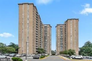 1836 METZEROTT RD #901, Hyattsville, MD 20783