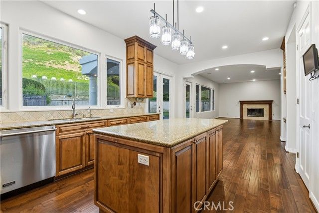 25301 Prado De Los Arboles, Calabasas, CA 91302