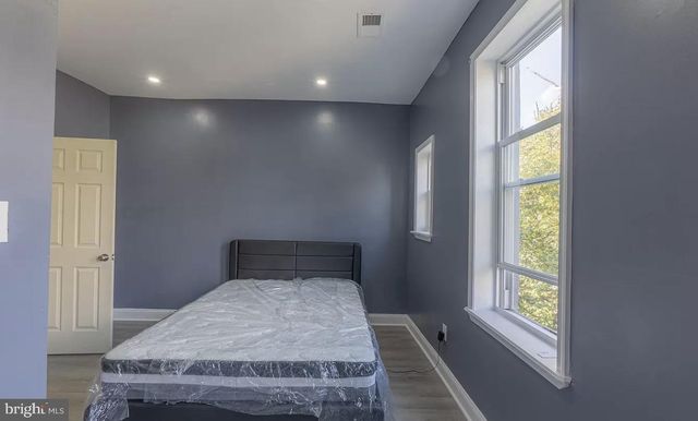 4232 LANCASTER AVE, Philadelphia, PA 19104