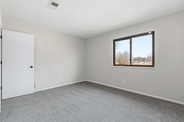5102 25th Ave Court 201, Moline, IL 61265