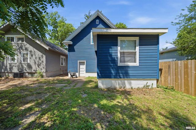 2216 N NORTH Street, Peoria, IL 61604