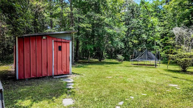 127 Buckthorn Acres Drive, Huntsville, TX 77340