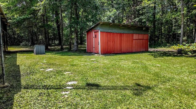 127 Buckthorn Acres Drive, Huntsville, TX 77340