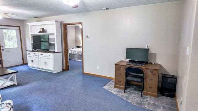 127 Buckthorn Acres Drive, Huntsville, TX 77340