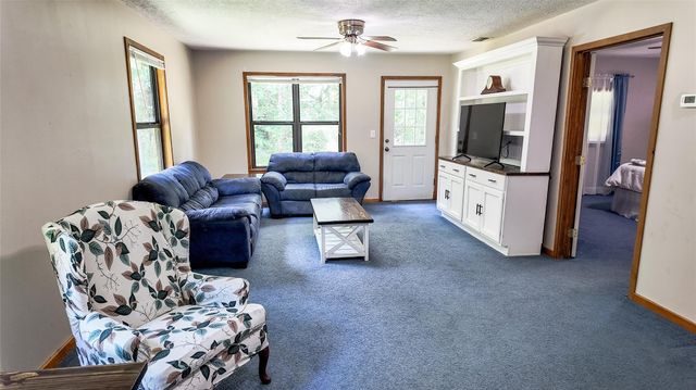 127 Buckthorn Acres Drive, Huntsville, TX 77340