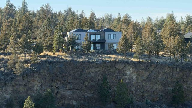 1596 NW Wild Rye Circle, Bend, OR 97703