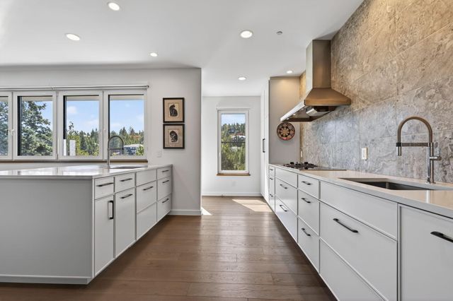 1596 NW Wild Rye Circle, Bend, OR 97703